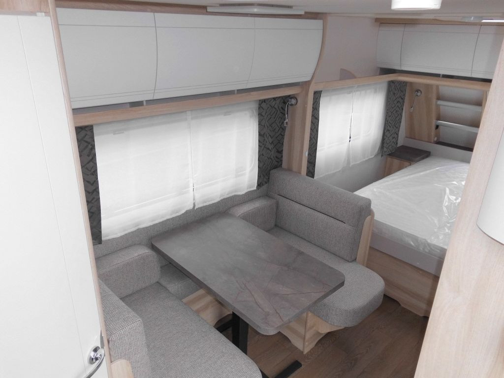 Hobby De Luxe 460 SFf 2025 AUTARK FBH 1500kg. +++ Hobby De Luxe 460 SFf mit Extras, Lagerabverkauf - Caravane: photos 5 Hobby De Luxe 460 SFf 2025 AUTARK FBH 1500kg. +++ Hobby De Luxe 460 SFf mit Extras, Lagerabverkauf - Caravane: photos 5