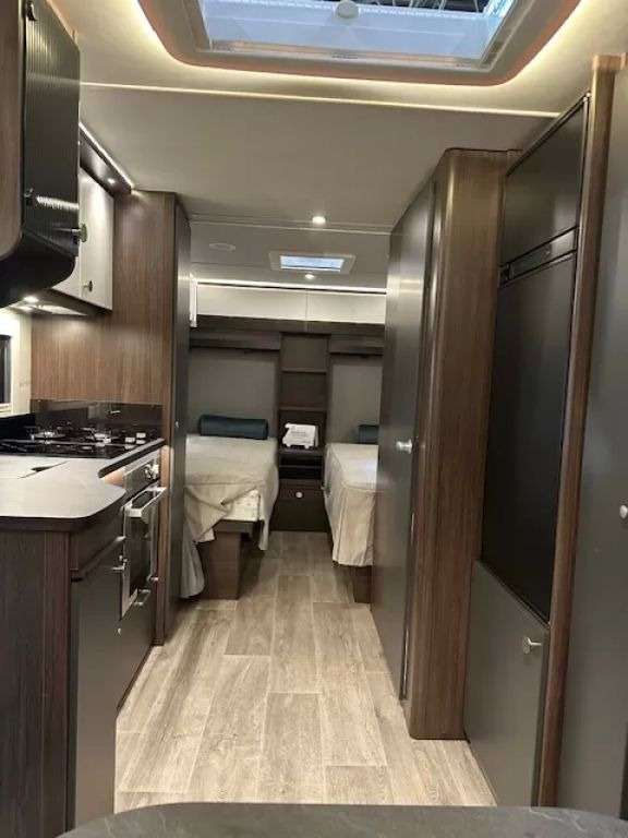 Polar Blackline 590 S WINTERCAMPING & LUXUS PUR - Caravane: photos 5 Polar Blackline 590 S WINTERCAMPING & LUXUS PUR - Caravane: photos 5