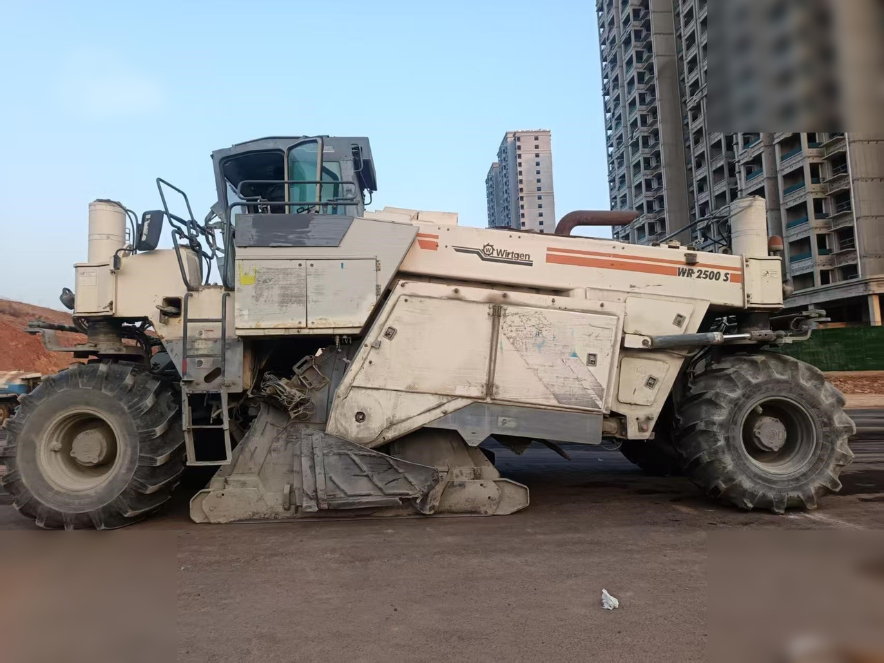 2016 WIRTGEN WR2500S - Stabilisateur: photos 1 2016 WIRTGEN WR2500S - Stabilisateur: photos 1