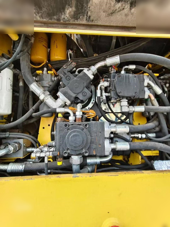 2017 BOMAG BM2000/60-2 - Fraiseuse à froid: photos 4 2017 BOMAG BM2000/60-2 - Fraiseuse à froid: photos 4