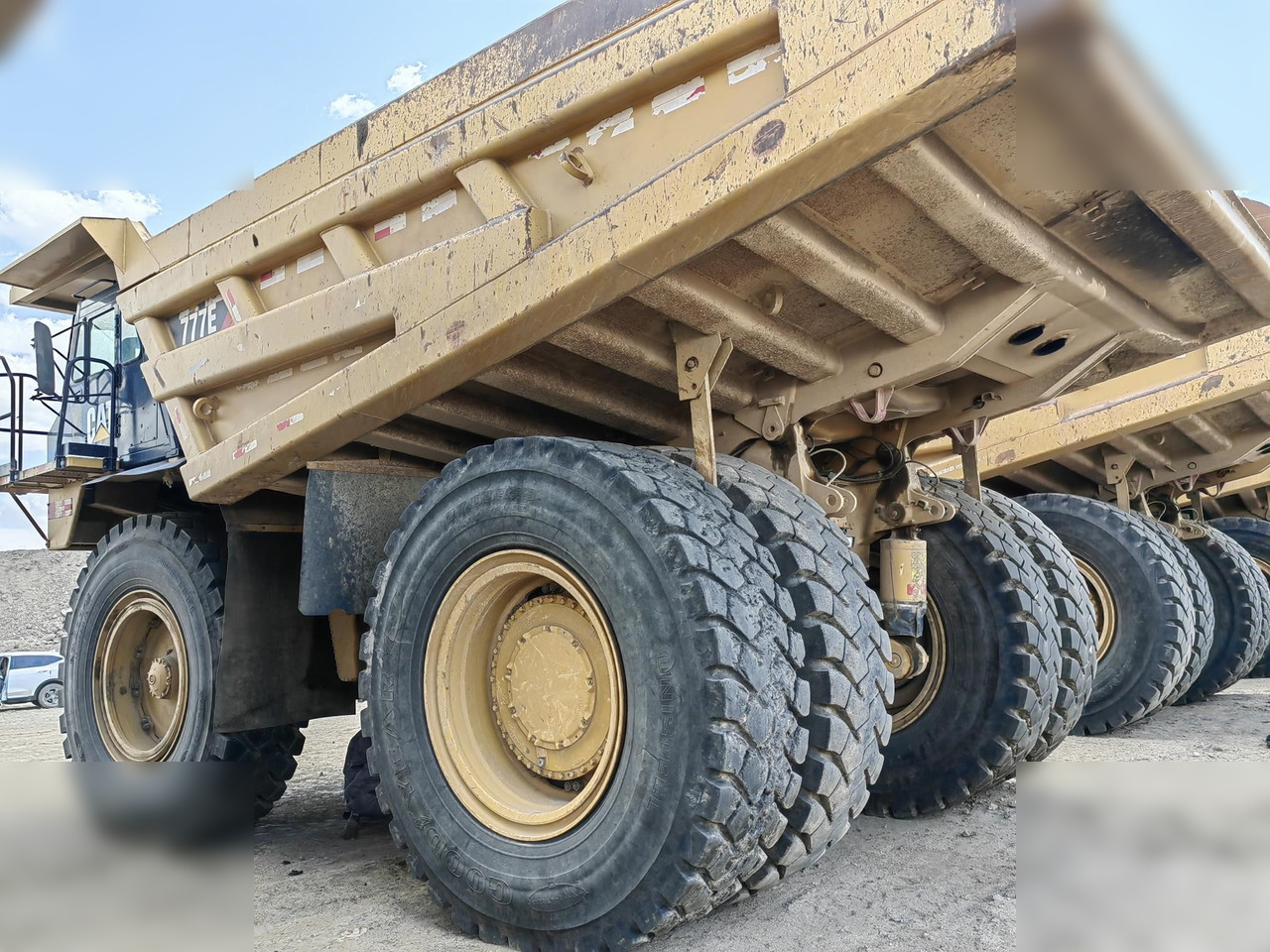 2018 CATERPILLAR 777E - Tombereau rigide: photos 2 2018 CATERPILLAR 777E - Tombereau rigide: photos 2