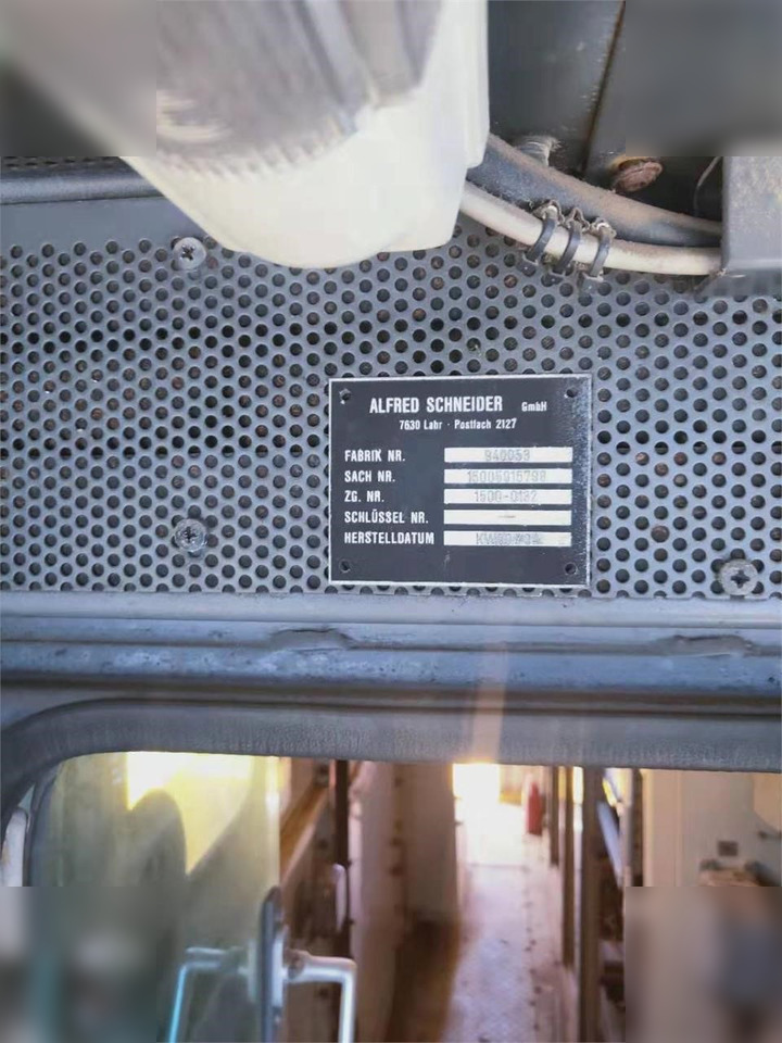 1994 LIEBHERR LHM1200HD - Autre matériel: photos 3 1994 LIEBHERR LHM1200HD - Autre matériel: photos 3