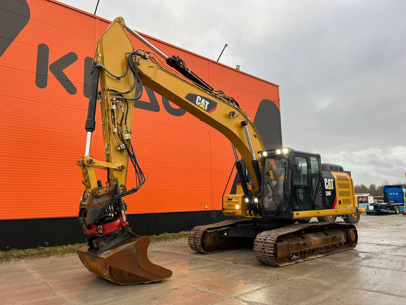 Caterpillar 326 FL 3D / ROTOTILT / AC / CENTRAL LUBRICATION / AUXILIARY HEATER - Pelle sur chenille: photos 2 Caterpillar 326 FL 3D / ROTOTILT / AC / CENTRAL LUBRICATION / AUXILIARY HEATER - Pelle sur chenille: photos 2