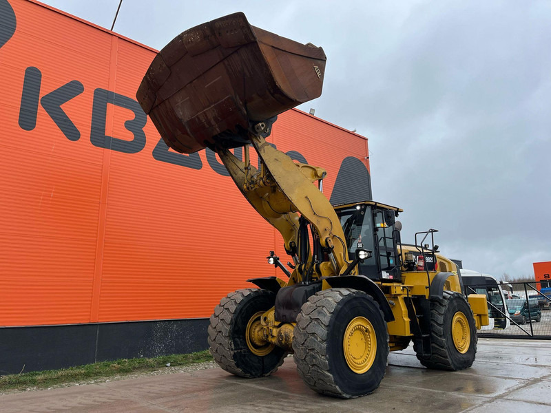 Caterpillar 982 M 4x4 AC / CENTRL LUBRICATION - Chargeuse sur pneus: photos 1 Caterpillar 982 M 4x4 AC / CENTRL LUBRICATION - Chargeuse sur pneus: photos 1