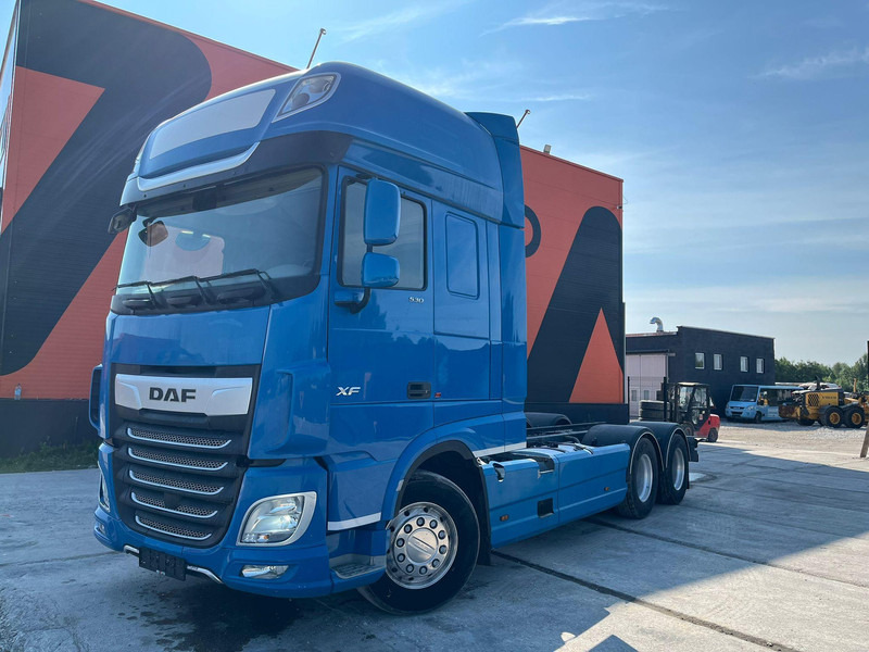 DAF XF 530 6x2 CHASSIS L=6120 mm - Châssis cabine: photos 2 DAF XF 530 6x2 CHASSIS L=6120 mm - Châssis cabine: photos 2