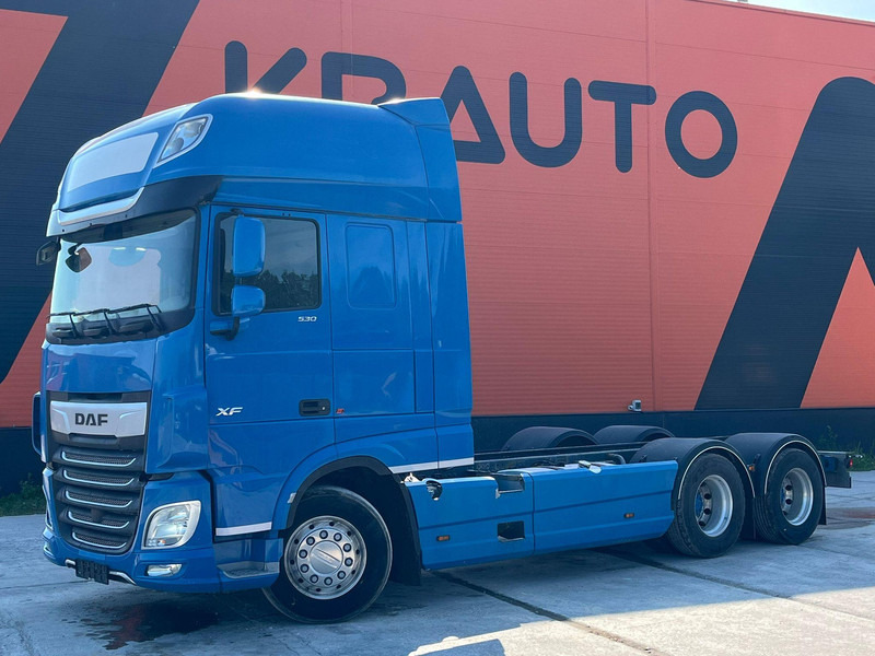 DAF XF 530 6x2 CHASSIS L=6120 mm - Châssis cabine: photos 1 DAF XF 530 6x2 CHASSIS L=6120 mm - Châssis cabine: photos 1