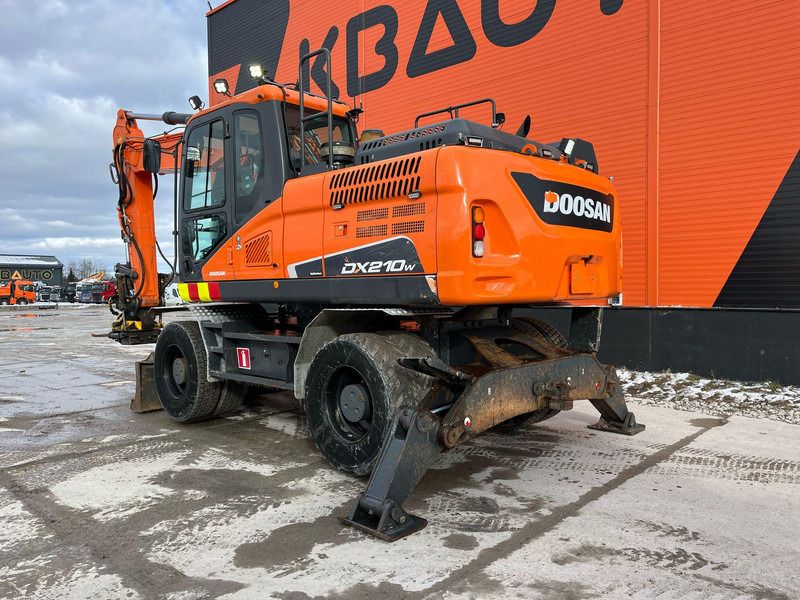 Pelle sur pneus Doosan DX 210 W-5 ROTOTILT / AC / CENTRAL LUBRICATION / WEBASTO: photos 7