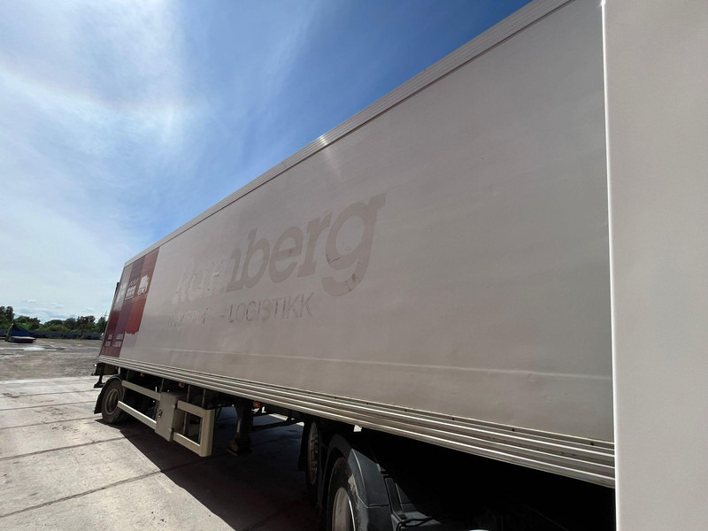 Ekeri L 1 BOX L=10976 mm - Semi-remorque fourgon: photos 4 Ekeri L 1 BOX L=10976 mm - Semi-remorque fourgon: photos 4