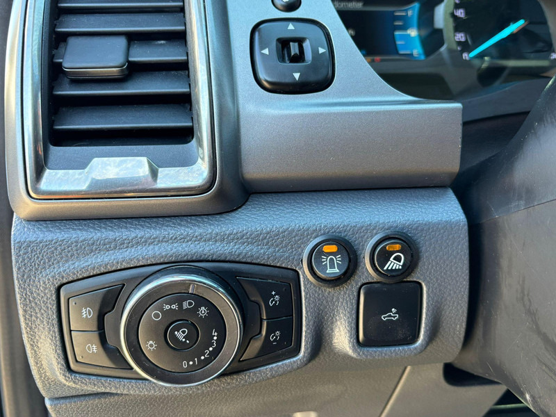 Voiture Ford Ranger 4x4: photos 17