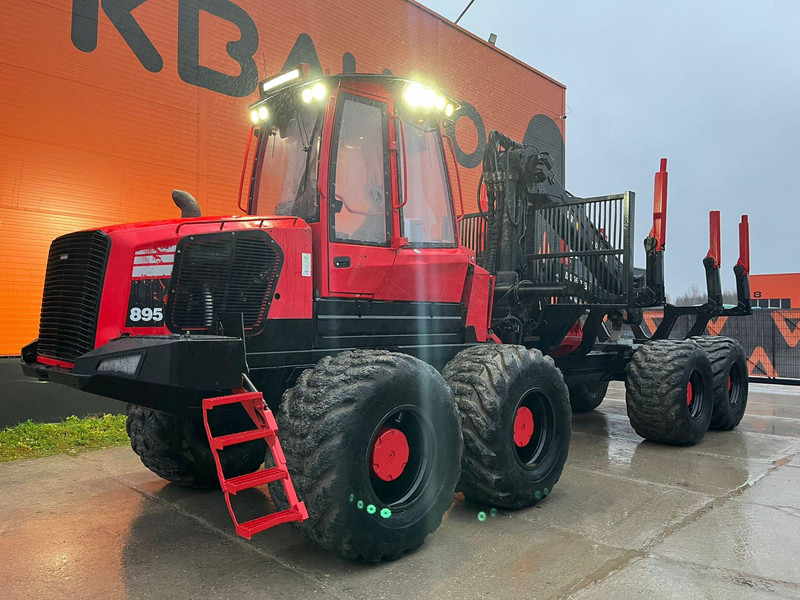 Komatsu 895 8x8 LOADFLEX / CRANE 165F - Remorque forestière: photos 2 Komatsu 895 8x8 LOADFLEX / CRANE 165F - Remorque forestière: photos 2