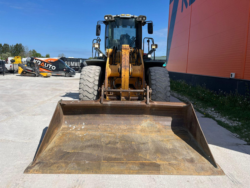 Liebherr L 550 4X4 AC / CENTRL LUBRICATION / SCALES - Chargeuse sur pneus: photos 2 Liebherr L 550 4X4 AC / CENTRL LUBRICATION / SCALES - Chargeuse sur pneus: photos 2