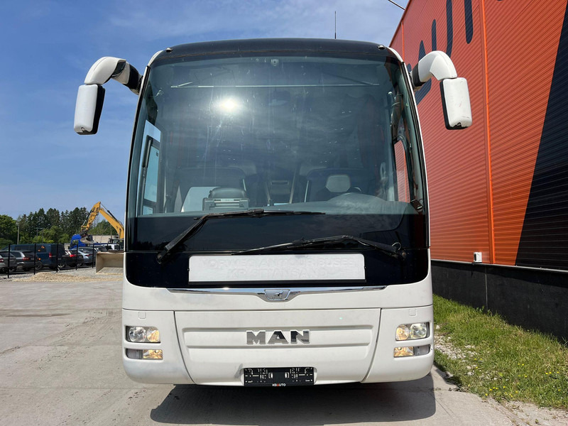 MAN R 08 Lion`s Coach EURO 6 / 59 SEATS / AC / AUXILIARY HEATING / WC / 2x FRIDGE - Autocar: photos 2 MAN R 08 Lion`s Coach EURO 6 / 59 SEATS / AC / AUXILIARY HEATING / WC / 2x FRIDGE - Autocar: photos 2