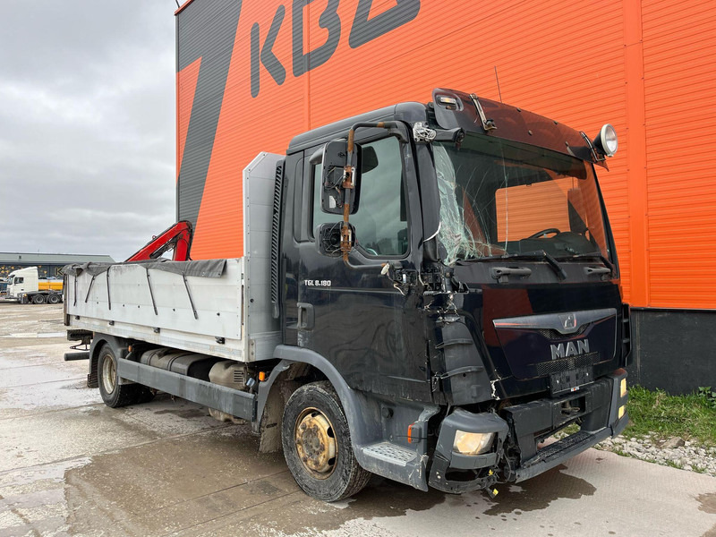 MAN TGL 8.180 4x2 CAB DAMAGE ! / Fassi F28 / PLATFORM L=4366 mm - Camion plateau, Camion grue: photos 4 MAN TGL 8.180 4x2 CAB DAMAGE ! / Fassi F28 / PLATFORM L=4366 mm - Camion plateau, Camion grue: photos 4