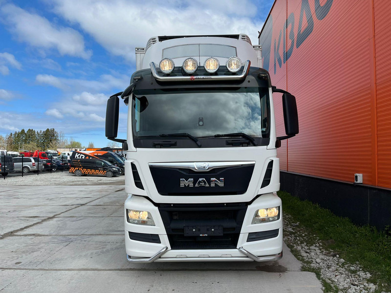 MAN TGS 18.320 4x2 LUMIKKO 90D / BOX L=8695 mm - Camion frigorifique: photos 2 MAN TGS 18.320 4x2 LUMIKKO 90D / BOX L=8695 mm - Camion frigorifique: photos 2
