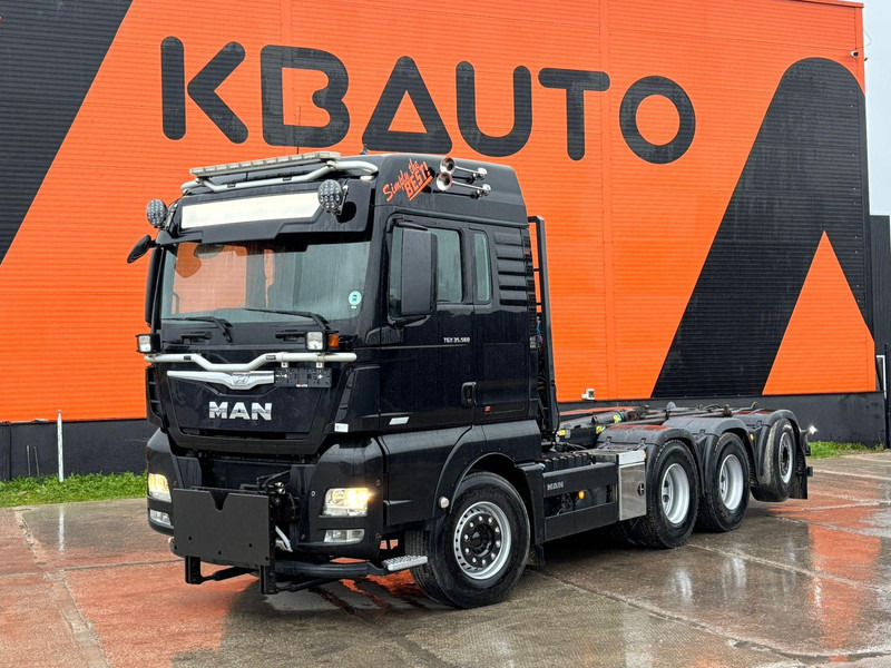 MAN TGX 35.560 8x4*4 LOW MILEAGE ! / INTARDER / JOAB 24 ton / L=5600 mm / SNOW PLOW EQUIPMENT - Camion ampliroll: photos 1 MAN TGX 35.560 8x4*4 LOW MILEAGE ! / INTARDER / JOAB 24 ton / L=5600 mm / SNOW PLOW EQUIPMENT - Camion ampliroll: photos 1