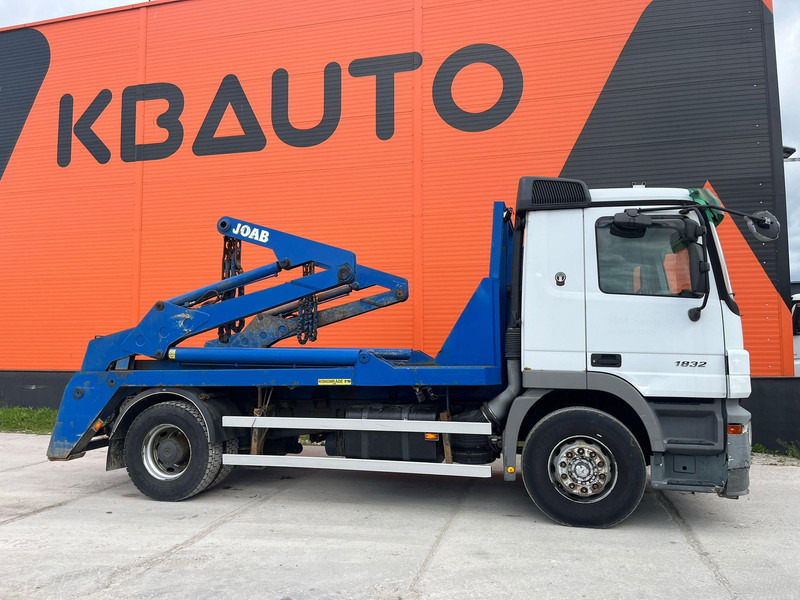 Mercedes-Benz Actros 1832 4x2 JOAB HL 14 U - Camion multibenne: photos 5 Mercedes-Benz Actros 1832 4x2 JOAB HL 14 U - Camion multibenne: photos 5