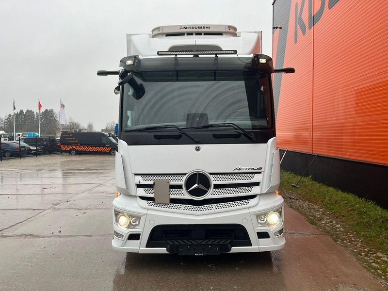 Mercedes-Benz Actros 1832 4x2 Mitsubishi TDJS50DA / BOX L=7703 mm - Camion frigorifique: photos 2 Mercedes-Benz Actros 1832 4x2 Mitsubishi TDJS50DA / BOX L=7703 mm - Camion frigorifique: photos 2