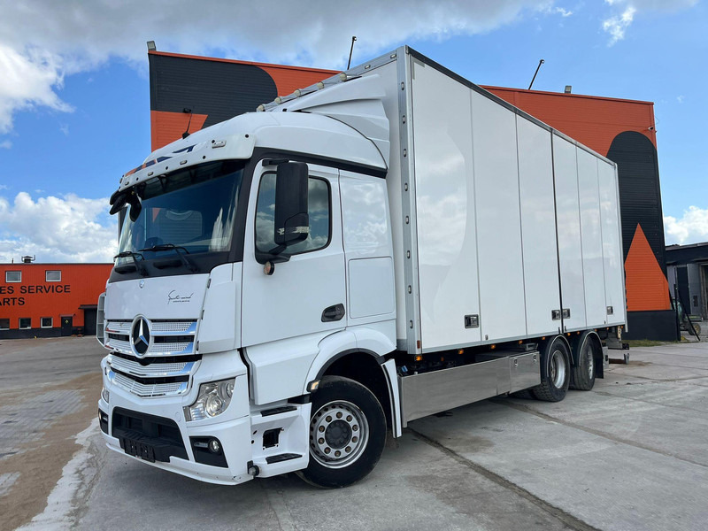 Mercedes-Benz Actros 2551 6x2*4 BOX L=7401mm - Camion fourgon: photos 2 Mercedes-Benz Actros 2551 6x2*4 BOX L=7401mm - Camion fourgon: photos 2