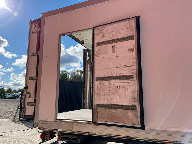 Camion frigorifique Mercedes-Benz Antos 2540L 6x2*4 THERMOKING UT SPECTRUM / BOX L=9522 mm: photos 13
