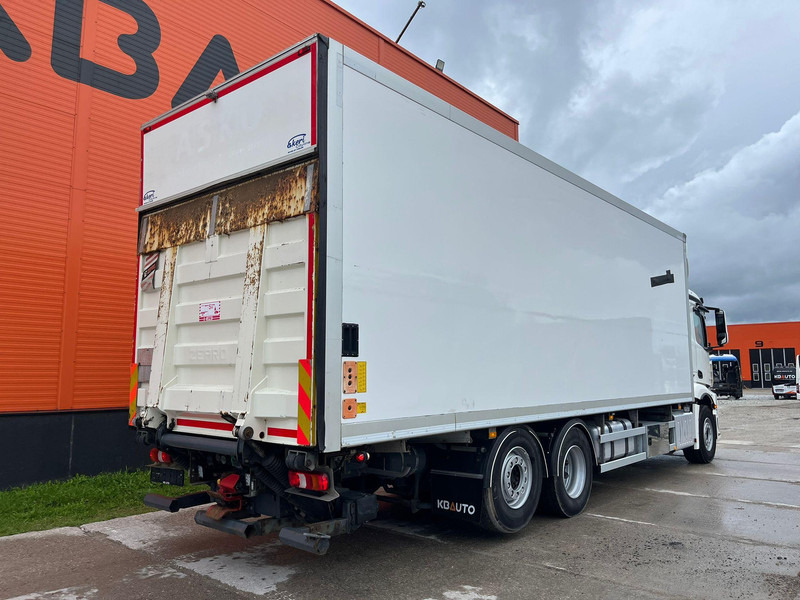 Mercedes-Benz Antos 2545 6x2*4 THERMOKING CO2 / BOX L=8427 mm - Camion frigorifique: photos 5 Mercedes-Benz Antos 2545 6x2*4 THERMOKING CO2 / BOX L=8427 mm - Camion frigorifique: photos 5