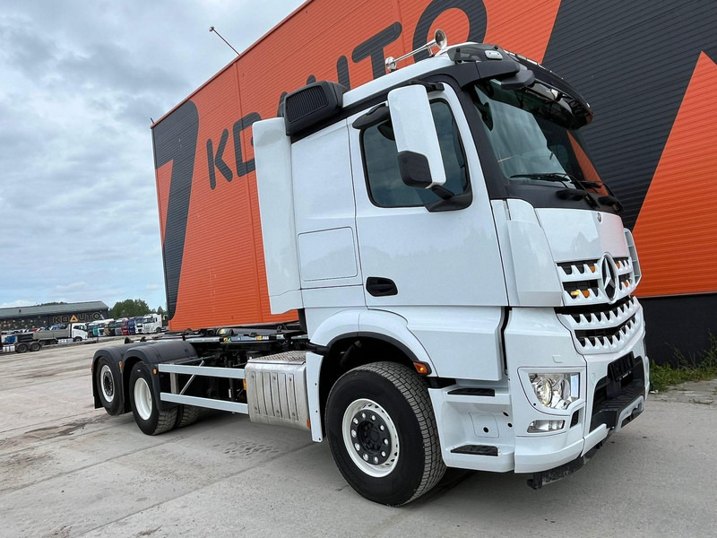 Mercedes-Benz Arocs 2542 6x2*4 JOAB 20 ton / L=5400 mm - Camion ampliroll: photos 4 Mercedes-Benz Arocs 2542 6x2*4 JOAB 20 ton / L=5400 mm - Camion ampliroll: photos 4