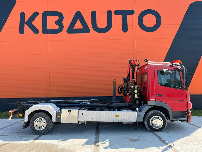 Mercedes-Benz Atego 1024 4x2 PK4100 + WINCH / HOOK LIFT L=3900 mm - Camion ampliroll, Camion grue: photos 5 Mercedes-Benz Atego 1024 4x2 PK4100 + WINCH / HOOK LIFT L=3900 mm - Camion ampliroll, Camion grue: photos 5