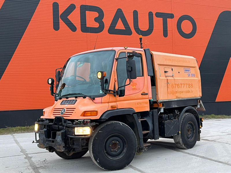 Mercedes-Benz UNIMOG U 300 4x4 TRILETY SK / 6918 hours - Balayeuse de voirie: photos 1 Mercedes-Benz UNIMOG U 300 4x4 TRILETY SK / 6918 hours - Balayeuse de voirie: photos 1