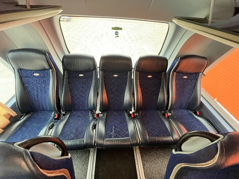 Crédit-bail Neoplan SKYLINER L 6x2*4 77 SEATS / AC / AUXILIARY HEATING / WC Neoplan SKYLINER L 6x2*4 77 SEATS / AC / AUXILIARY HEATING / WC: photos 17