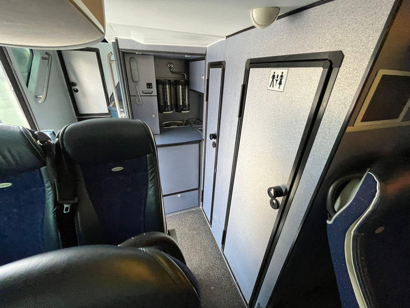 Crédit-bail Neoplan SKYLINER L 6x2*4 77 SEATS / AC / AUXILIARY HEATING / WC Neoplan SKYLINER L 6x2*4 77 SEATS / AC / AUXILIARY HEATING / WC: photos 20