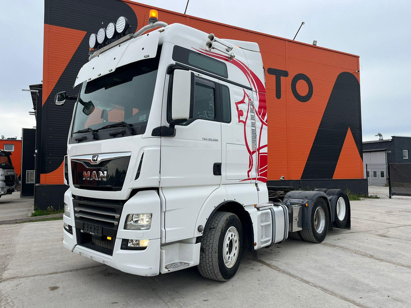 MAN TGX 28.500 6x2 XXL CAB / PTO / INTARDER / DOUBLE BOGIE - Tracteur routier: photos 2 MAN TGX 28.500 6x2 XXL CAB / PTO / INTARDER / DOUBLE BOGIE - Tracteur routier: photos 2