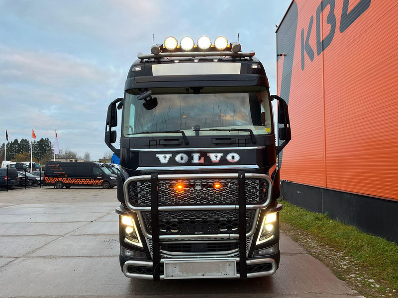 Volvo FH 16 750 6x4 GCW 80 ton / RETARDER / HYDRAULICS / TANDEM AXLE LIFT - Tracteur routier: photos 3 Volvo FH 16 750 6x4 GCW 80 ton / RETARDER / HYDRAULICS / TANDEM AXLE LIFT - Tracteur routier: photos 3