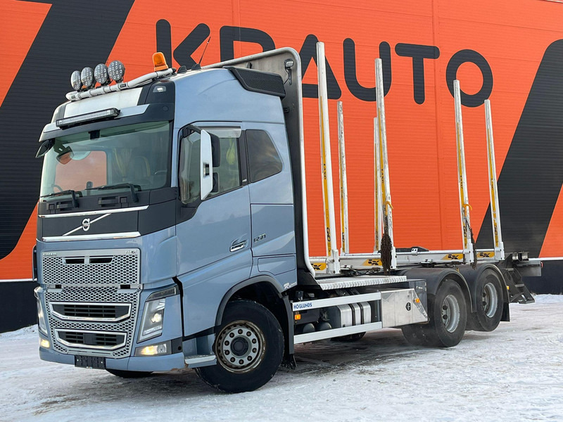 Volvo FH 16 650 6x4 TANDEM AXLE LIFT - Camion grumier, Camion grue: photos 1 Volvo FH 16 650 6x4 TANDEM AXLE LIFT - Camion grumier, Camion grue: photos 1