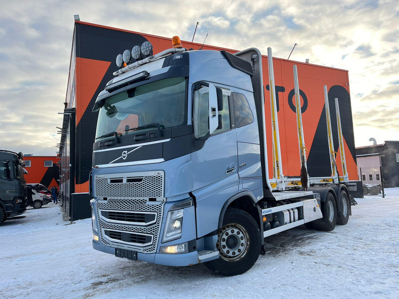 Volvo FH 16 650 6x4 TANDEM AXLE LIFT - Camion grumier, Camion grue: photos 2 Volvo FH 16 650 6x4 TANDEM AXLE LIFT - Camion grumier, Camion grue: photos 2