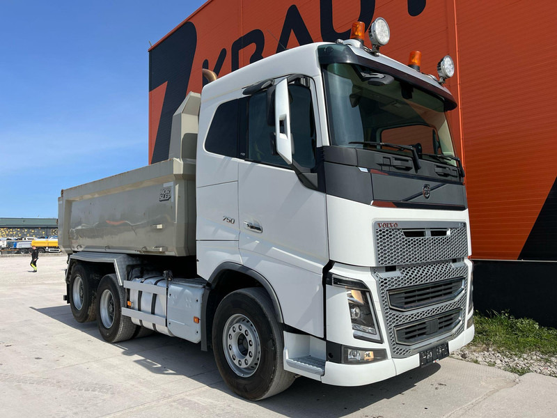 Volvo FH 16 750 6x4 RETARDER / TANDEM AXLE LIFT / BIG AXLES / BOX L=4701 mm - Camion benne: photos 4 Volvo FH 16 750 6x4 RETARDER / TANDEM AXLE LIFT / BIG AXLES / BOX L=4701 mm - Camion benne: photos 4