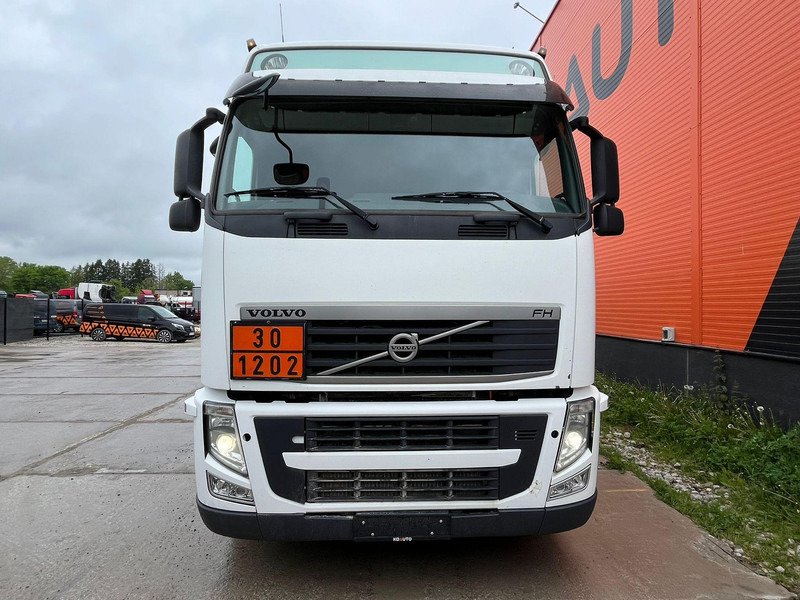 Volvo FH 500 6x2 TANK 18300 l / 4000 + 5000 + 5000 + 4300 l - Camion citerne: photos 2 Volvo FH 500 6x2 TANK 18300 l / 4000 + 5000 + 5000 + 4300 l - Camion citerne: photos 2