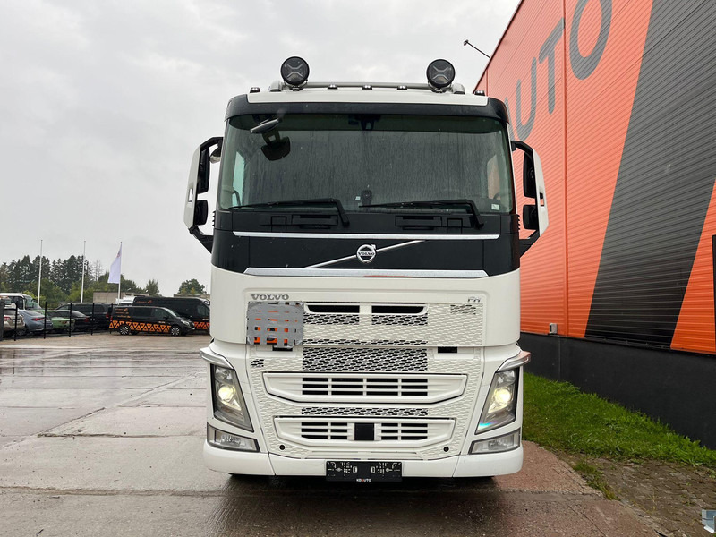 Volvo FH 500 6x2 TANK 22150 l / 6950+4700+4650+5850 l - Camion citerne: photos 4 Volvo FH 500 6x2 TANK 22150 l / 6950+4700+4650+5850 l - Camion citerne: photos 4