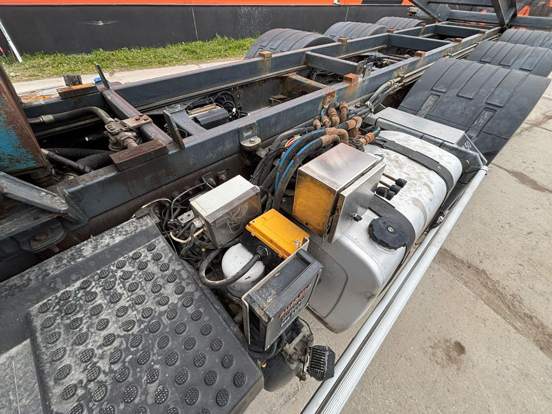 Crédit-bail Volvo FH 540 8x4*4 BDF / TIPPER Volvo FH 540 8x4*4 BDF / TIPPER: photos 10