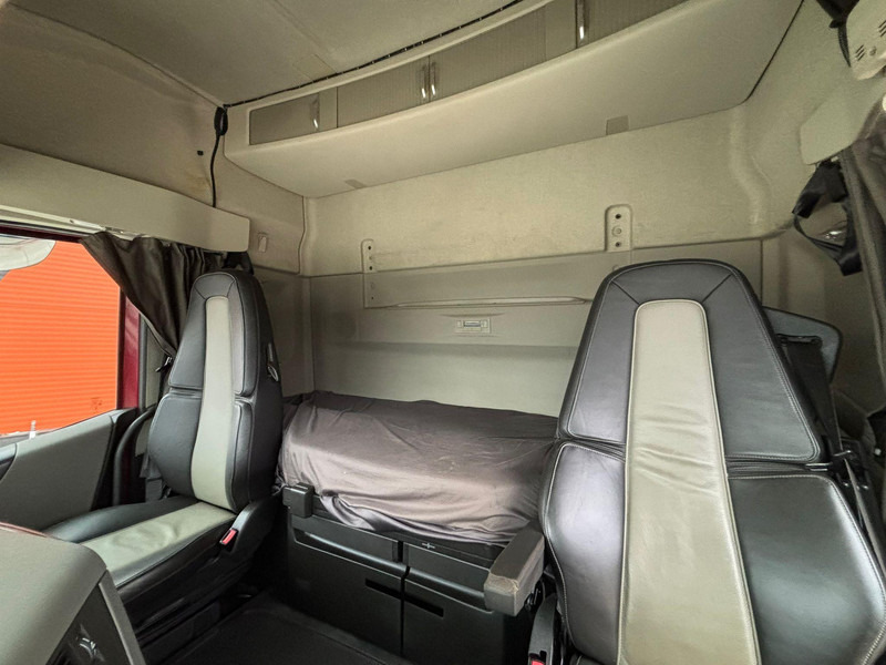 Crédit-bail Volvo FH 540 8x4*4 BDF / TIPPER Volvo FH 540 8x4*4 BDF / TIPPER: photos 17