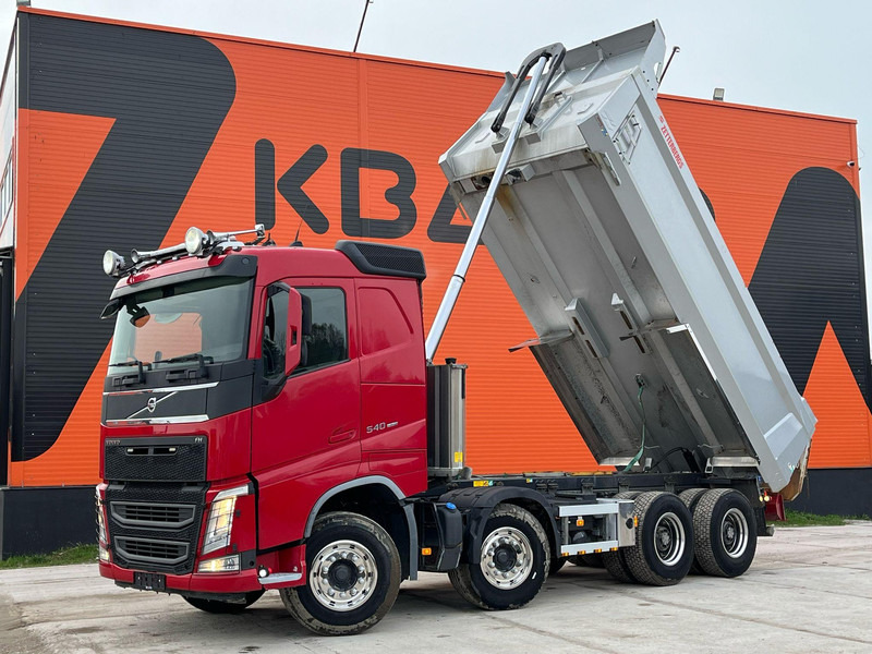 Volvo FH 540 8x4 RETARDER / FULL STEEL / BOX L=5623 mm - Camion benne: photos 2 Volvo FH 540 8x4 RETARDER / FULL STEEL / BOX L=5623 mm - Camion benne: photos 2
