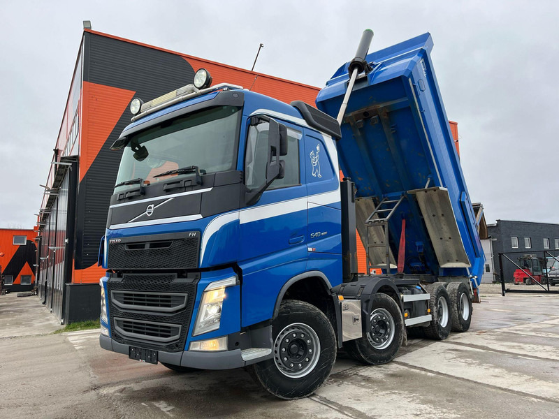 Volvo FH 540 8x4 TANDEM AXLE LIFT / BIG AXLES / BOX L=5652 mm - Camion benne: photos 2 Volvo FH 540 8x4 TANDEM AXLE LIFT / BIG AXLES / BOX L=5652 mm - Camion benne: photos 2