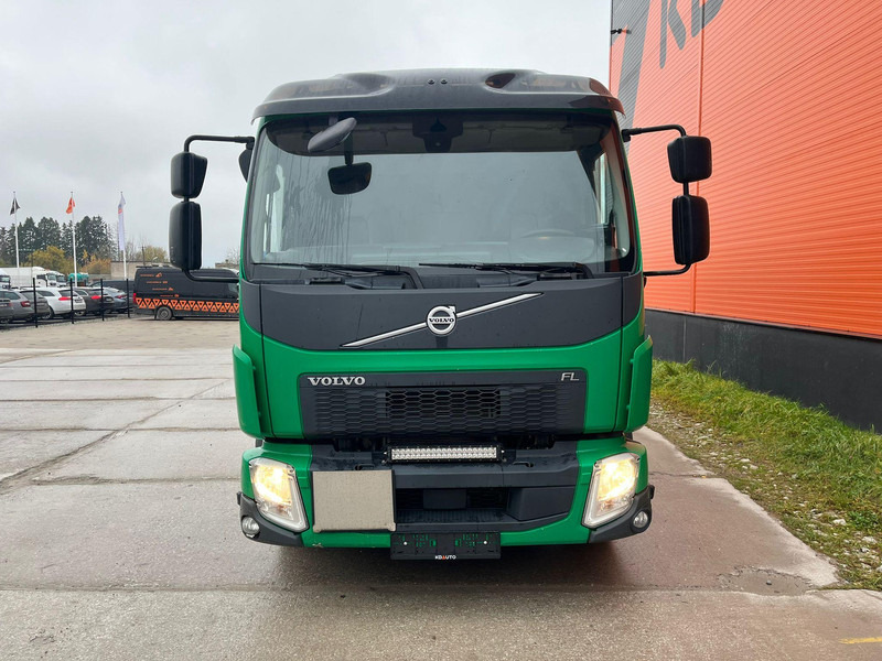 Volvo FL 250 4x2 LIFTABLE BOX CEILING - Camion fourgon: photos 3 Volvo FL 250 4x2 LIFTABLE BOX CEILING - Camion fourgon: photos 3