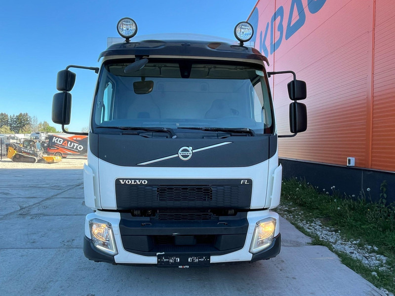 Volvo FL 280 4x2 BOX L=9484 mm - Camion fourgon: photos 3 Volvo FL 280 4x2 BOX L=9484 mm - Camion fourgon: photos 3