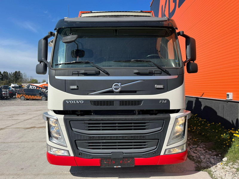 Volvo FM 460 8x2*6 HIAB 302E-6 / PLATFORM L=6721 mm - Camion plateau, Camion grue: photos 3 Volvo FM 460 8x2*6 HIAB 302E-6 / PLATFORM L=6721 mm - Camion plateau, Camion grue: photos 3