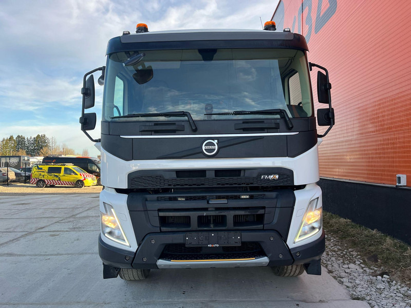 Volvo FMX 430 8x4*4 BSH 103 / 10 m3 - Camion malaxeur: photos 3 Volvo FMX 430 8x4*4 BSH 103 / 10 m3 - Camion malaxeur: photos 3