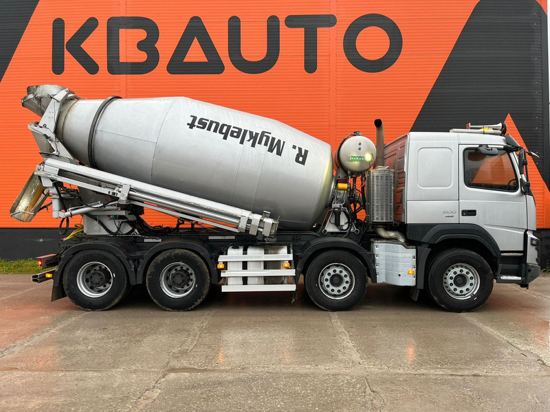 Volvo FMX 500 8x4 SARAKA HR-11 / 10 m3 + CHUTE 10 m / TANDEM AXLE LIFT - Camion malaxeur: photos 4 Volvo FMX 500 8x4 SARAKA HR-11 / 10 m3 + CHUTE 10 m / TANDEM AXLE LIFT - Camion malaxeur: photos 4