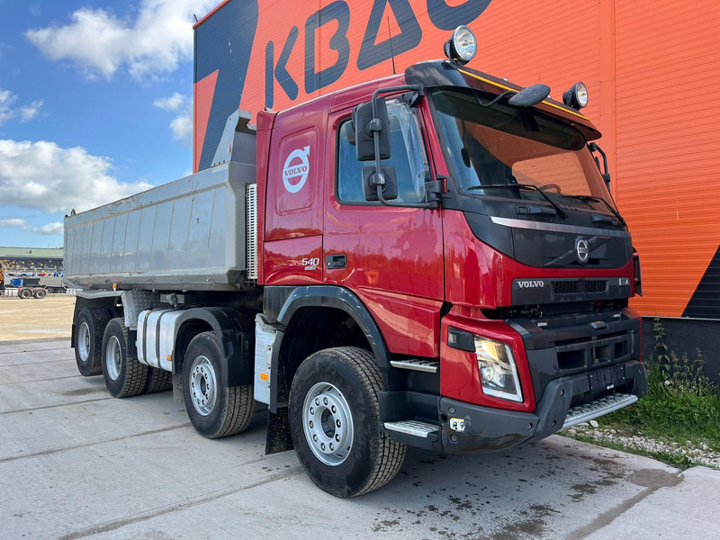 Volvo FMX 540 8x4 RETARDER / TANDEM AXLE LIFT / BIG AXLES - Camion benne: photos 4 Volvo FMX 540 8x4 RETARDER / TANDEM AXLE LIFT / BIG AXLES - Camion benne: photos 4