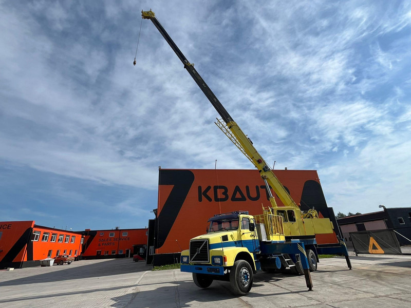 Volvo N 10 6x4 BJÖRNKRANAR C 1601 / 20 TON / BOOM 26,2 + JIB - Grue mobile: photos 1 Volvo N 10 6x4 BJÖRNKRANAR C 1601 / 20 TON / BOOM 26,2 + JIB - Grue mobile: photos 1