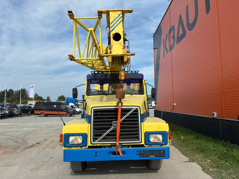 Volvo N 10 6x4 BJÖRNKRANAR C 1601 / 20 TON / BOOM 26,2 + JIB - Grue mobile: photos 3 Volvo N 10 6x4 BJÖRNKRANAR C 1601 / 20 TON / BOOM 26,2 + JIB - Grue mobile: photos 3