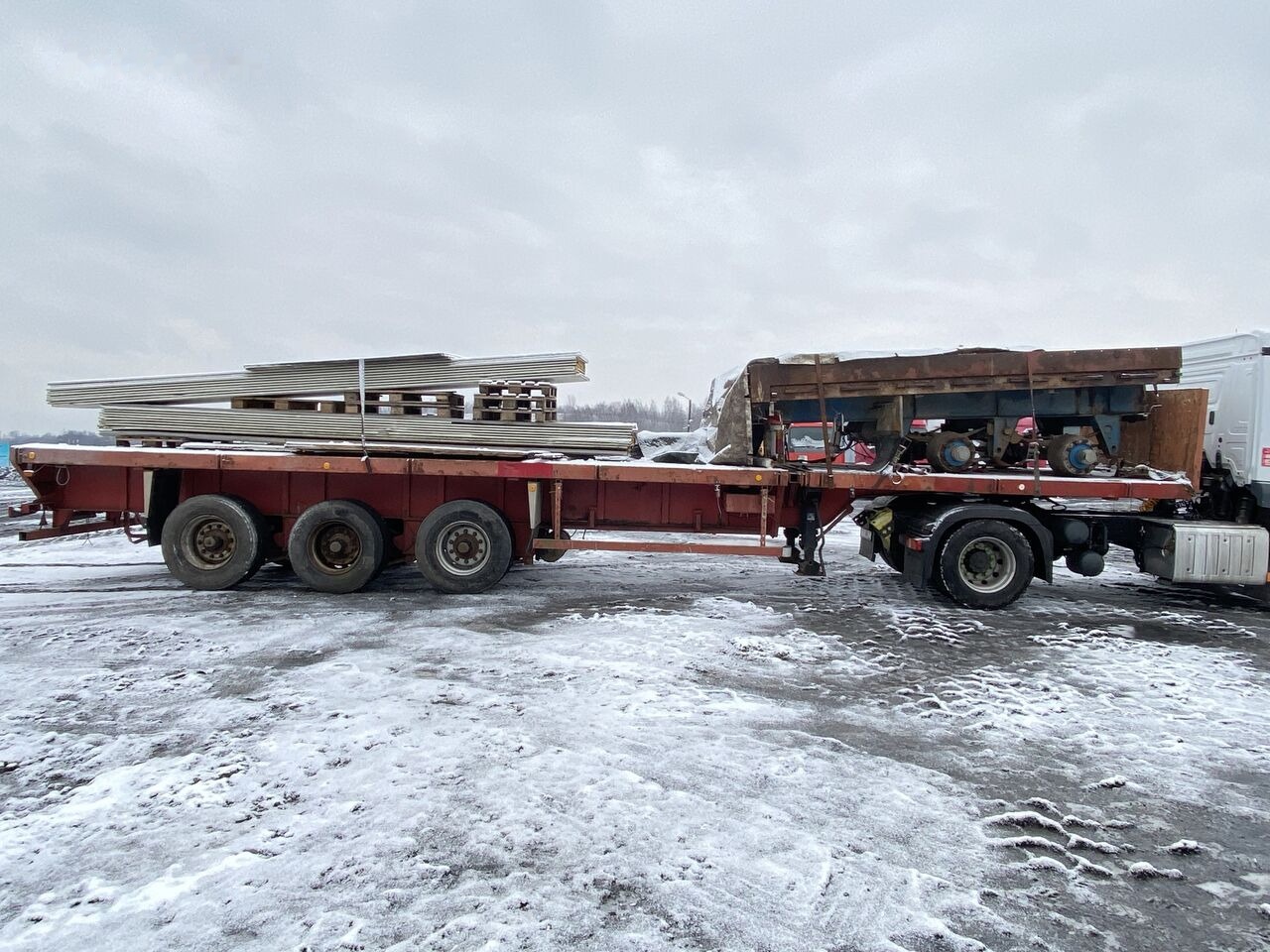 Robuste - Semi-remorque grumier: photos 2 Robuste - Semi-remorque grumier: photos 2