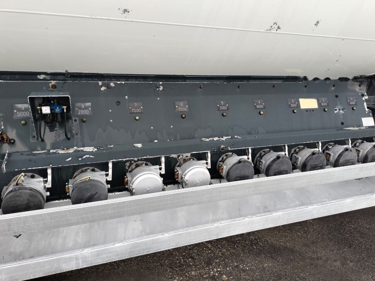 Semi-remorque citerne pour transport de carburant Trailor TX34: photos 12